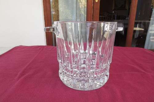 Cut Glass Ice Bucket with Handles - very good condition - height 14cm - diameter 14.25cm