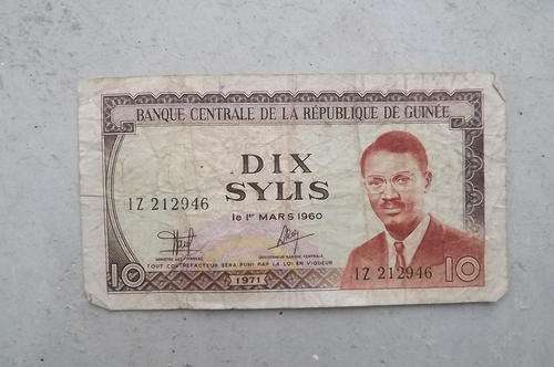Central Bank of Republique de Guinee - 10 Sylis - 1971