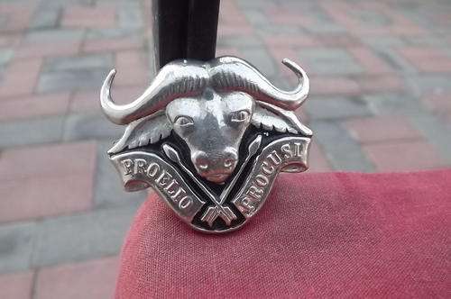 32 Battalion Chromed and Black Enamel Cap Badge with 2 Screws & Bolts - 4x4.5cm