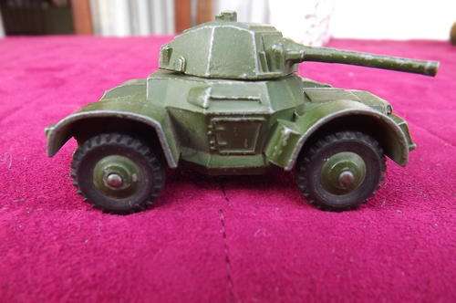 Dinky Toys Armoured Car 670 made in England - good condition