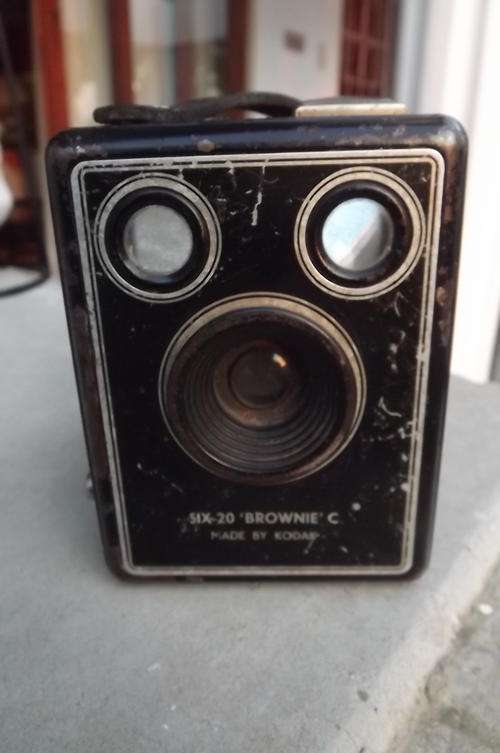 Antique Kodak 620 Brownie C Camera - Still Film in - used condition