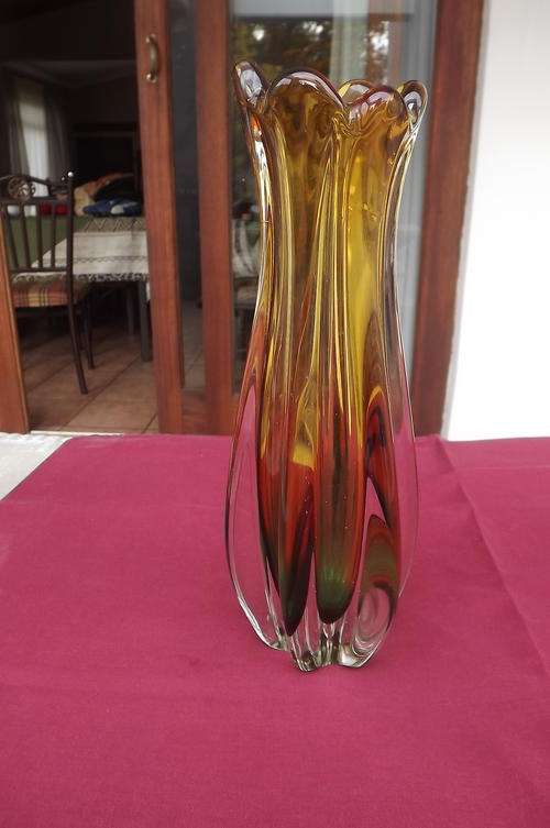 Stunning Murano Glass Vase in Amber & Green - length 28cm, weight 1.5kg - good condition
