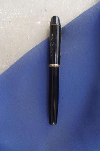 Vintage German Tropen Scholar fountain pen.Tropen Iridium nib.Good condition