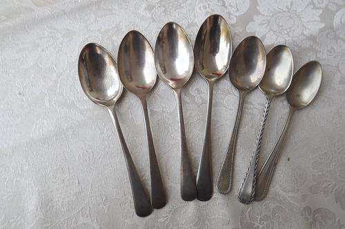 Lot of 7 EPNS teaspoons in good condition - see scans