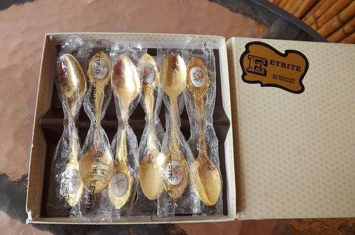 Eetrite 24 ct gold plated teaspoon set with rose pattern porcelain detail.As new.Still boxed