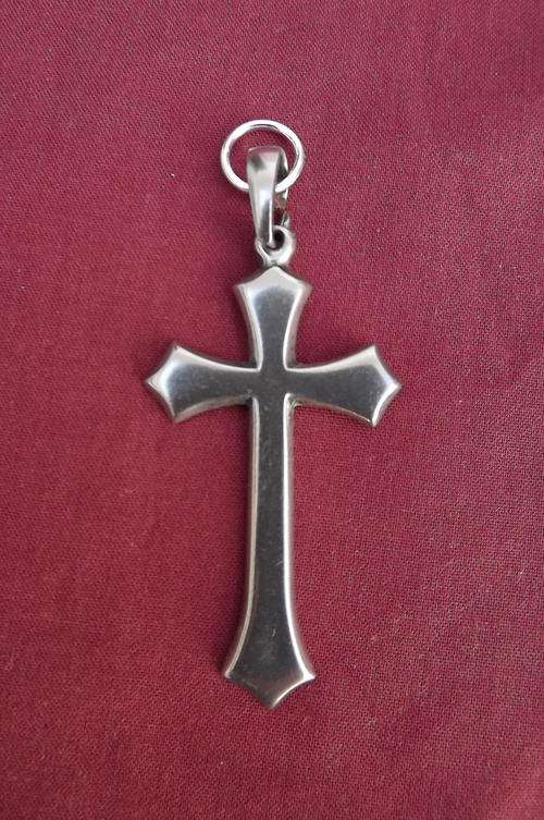 Elegant Men's large cross pendant. Soft metal with rodium plate. New item. 6 x 3 cm.