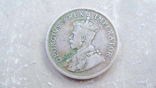 Two and a half shilling 1925 - fine condition