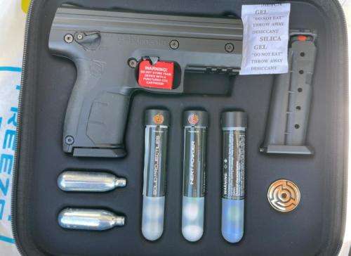 BYRNA HD XL READY KIT BLACK + TWO FREE PEPPER SPRAY