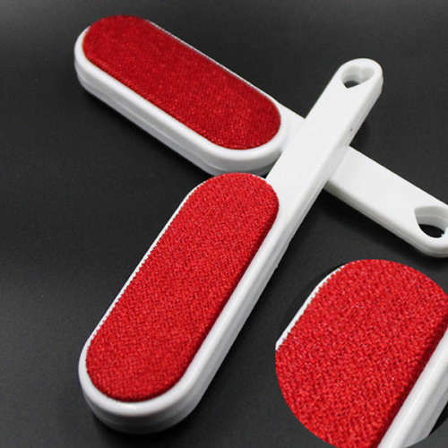 Fluff Brush - 3 ON AUCTION