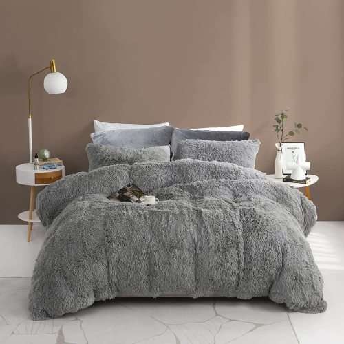 Luxurious Furry Shag 5 Piece Queen Duvet Cover Set