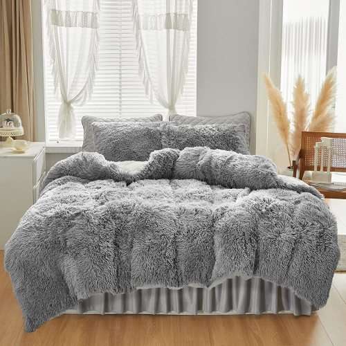 Luxurious Furry Shag 5 Piece Queen Duvet Cover Set