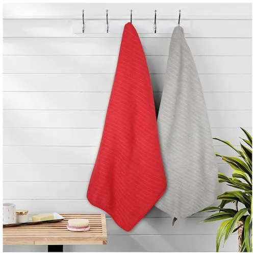 6 Piece Microfibre Cloths - 3 ON AUCTION