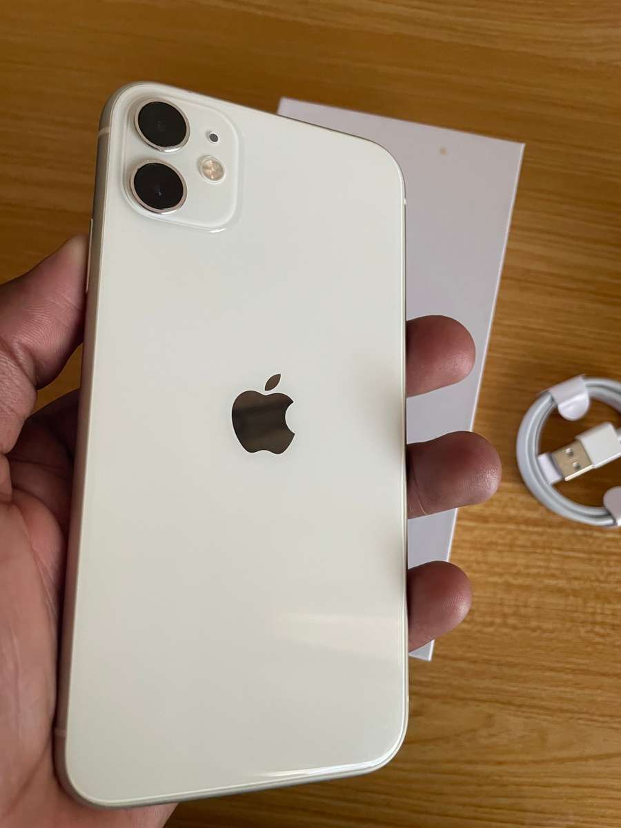 Apple iPhone 11 - 64 GB - White
