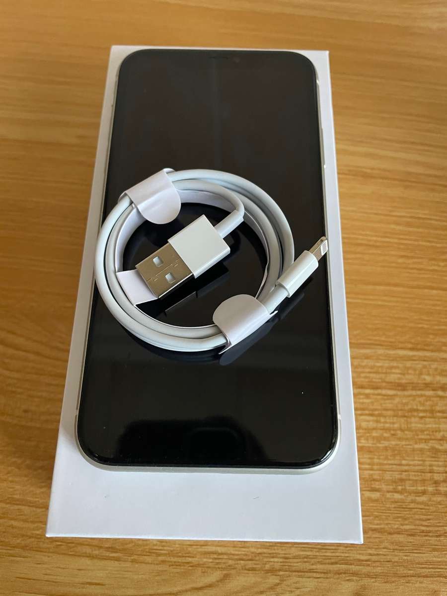 Apple iPhone 11 - 64 GB - White