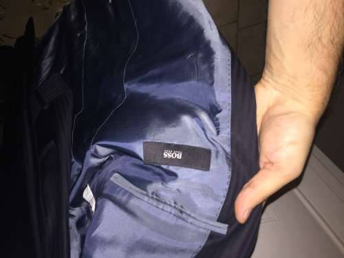 Hugo Boss Navy blue stripe suit excellent condition size 40R jacket 34 trousers Armani Prada Gucci