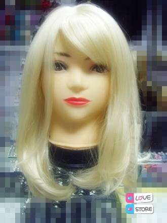 ***R120***Stunning wig.