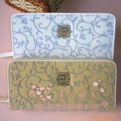 Annasui clarity bead lotus long purse