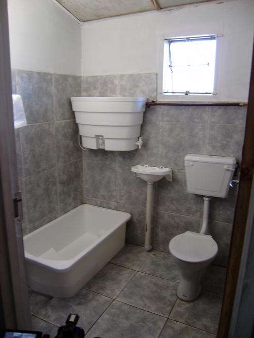 geyser with bath and basin