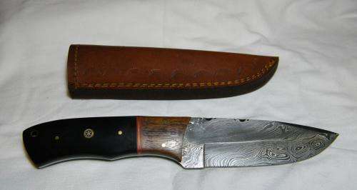 Handmade Damascus Steel Knife