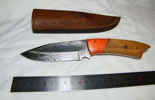 Handmade Damascus Steel Knife
