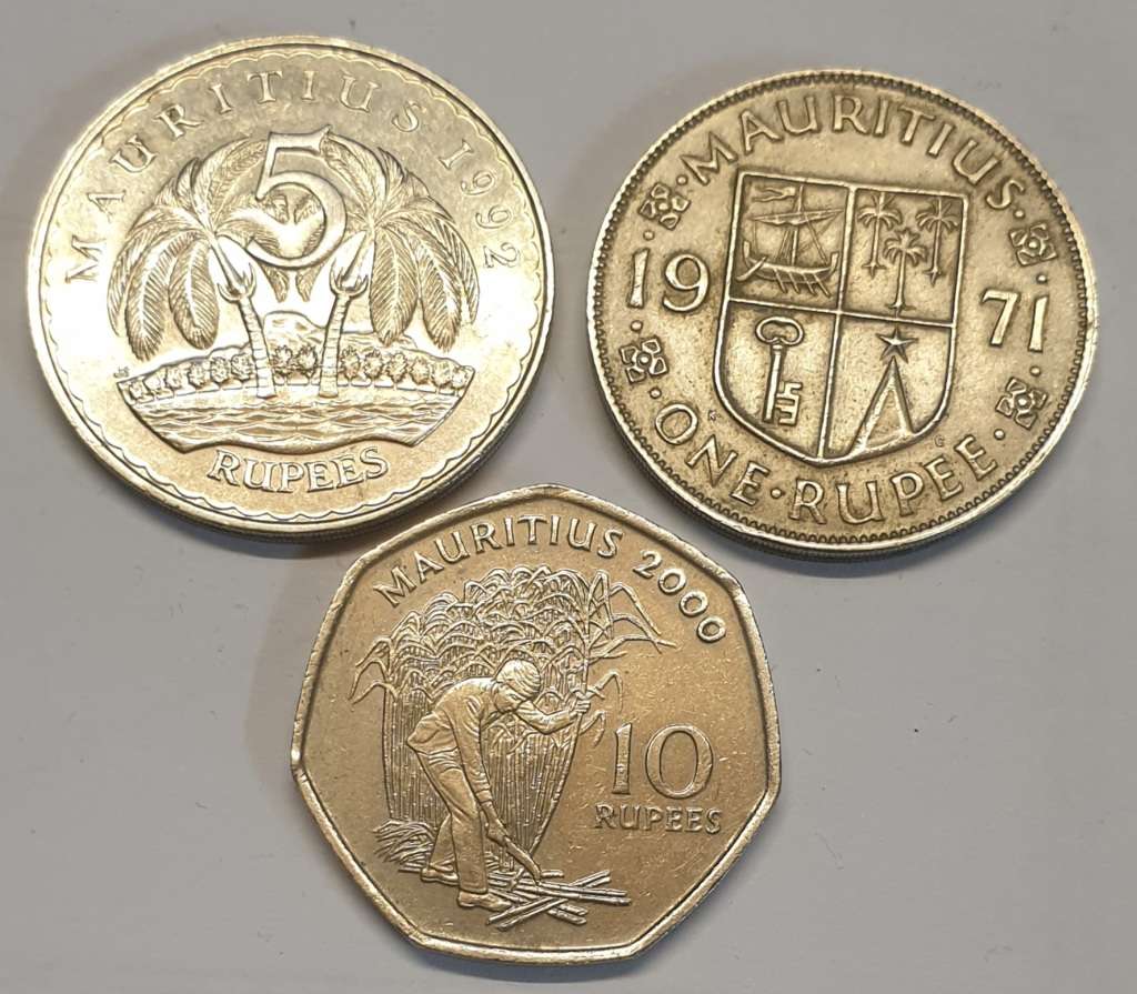 Mauritius Coins x 3 as per images !!!Bid is for the 3 coins !!!
