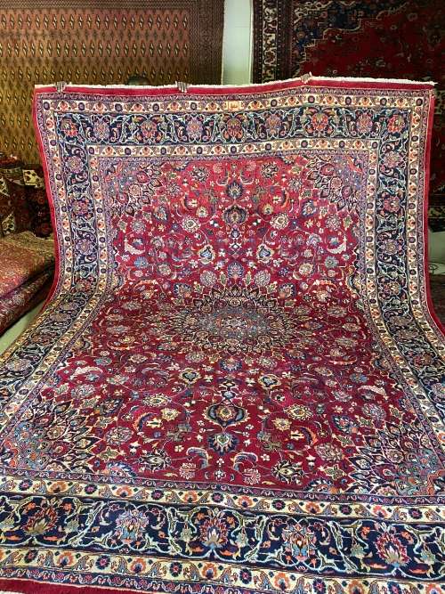 Antique Persian Carpet Hand Knotted Over 45 Years OldSize 3.95 X 3.00 meter Lot 70