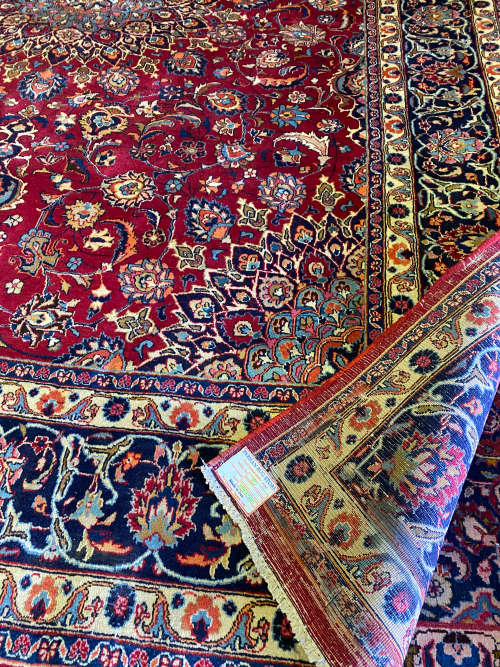 Antique Persian Carpet Hand Knotted Over 45 Years OldSize 3.95 X 3.00 meter Lot 70
