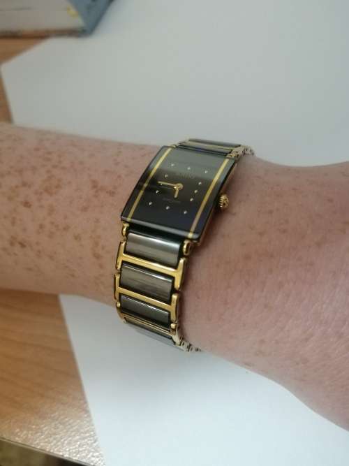 ### Swiss perfection Rado Ladies watch ceramic, eye appeal##