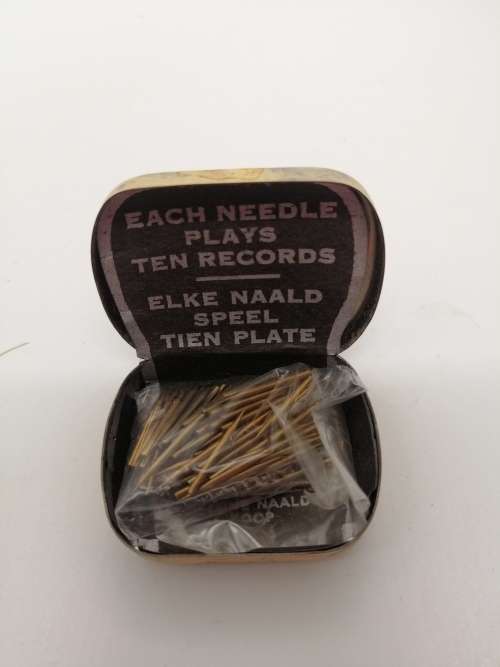 ### Vintage gramophone needles x stacks!!! x 3 tins###