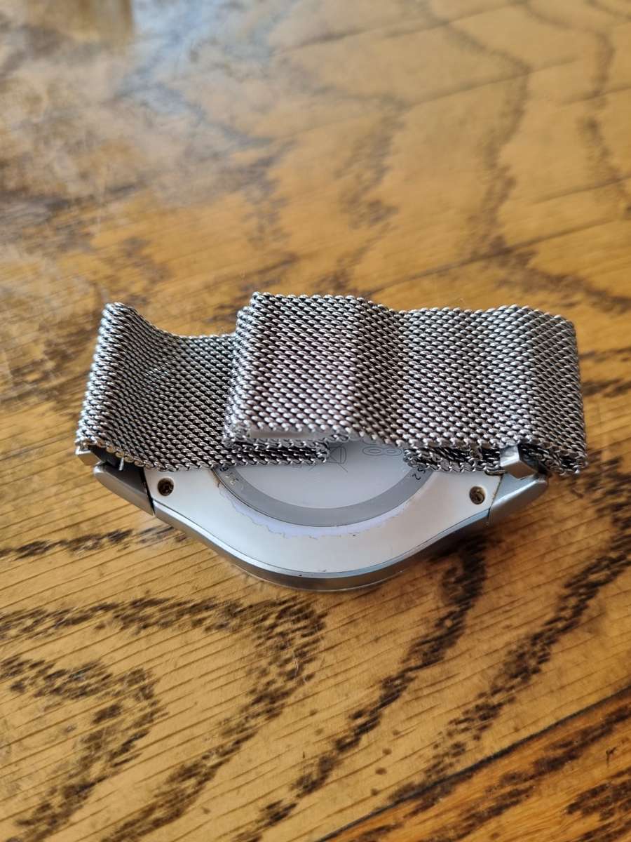 ### Samsung Gear 2, fantastic condition, wrist size very adjustable from small to large fit ##