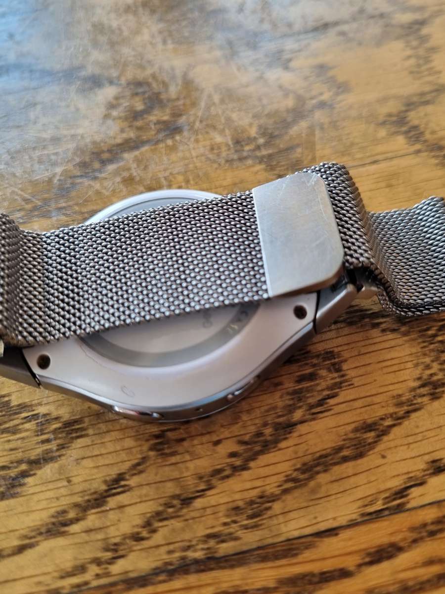 ### Samsung Gear 2, fantastic condition, wrist size very adjustable from small to large fit ##