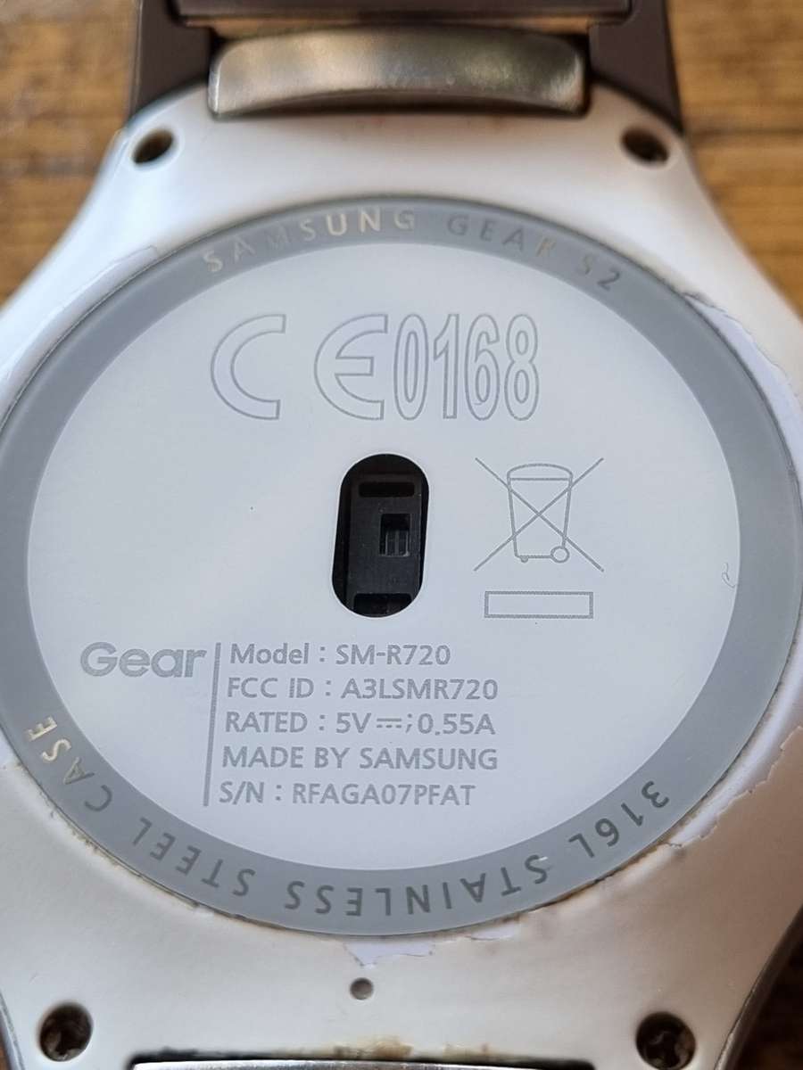 ### Samsung Gear 2, fantastic condition, wrist size very adjustable from small to large fit ##