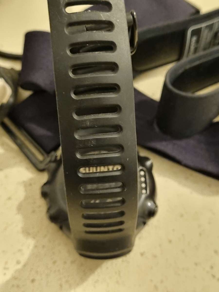 ## Suunto Ambit 3 sports Watch with heart rate monitor, GPS, box and charger ##