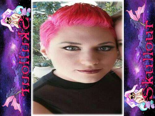 Neon pink SKullour Hair colour