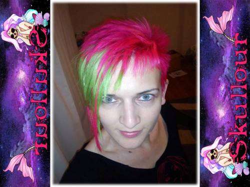 Neon pink SKullour Hair colour