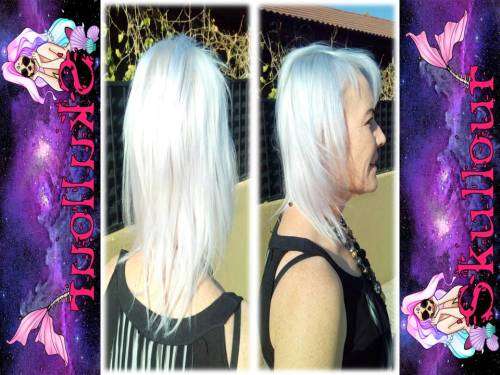 Platinum ice/silver Skullour Hair colour