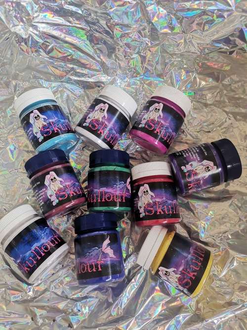 Platinum Ice Skullour hair colour