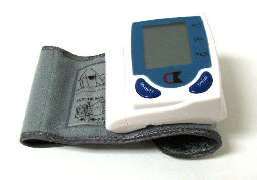 Digital Wrist Blood Pressure Monitor & Heart Rate Meter Automatic