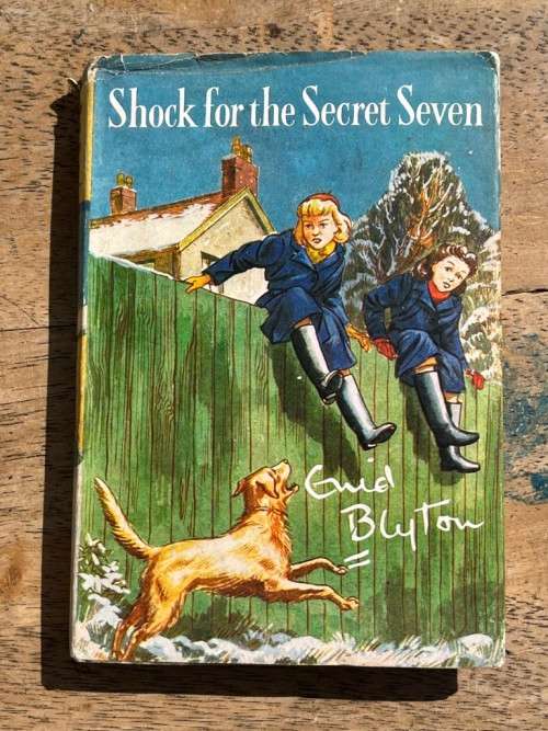 Enid Blyton - Shock for the secret seven