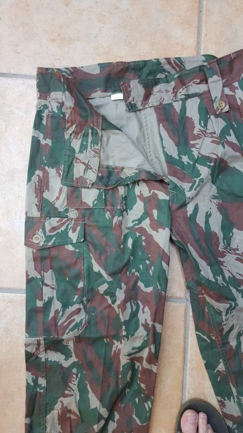 SADF era SA SF Recce copy "P" Zim dry camo XL waist mint trousers  - mint with paper size tag intact