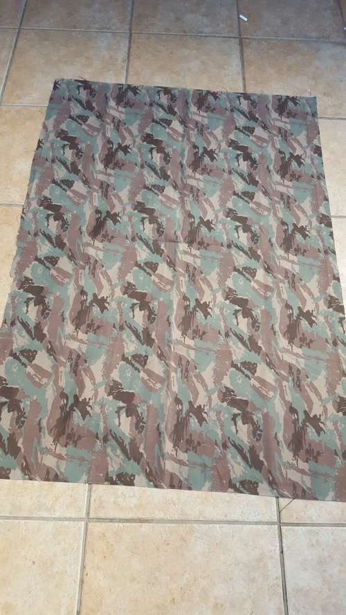 1m piece pristine 32 Bn winter pattern camo uniform cloth - unused (not faded/ not ex-curtains)