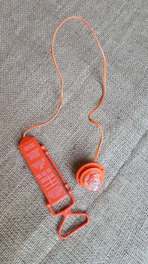 very scarce original SADF era SAAF issue pilots ACR rescue (water activated) light - intact