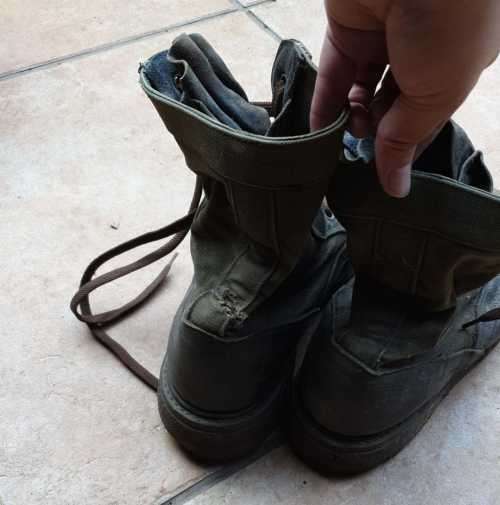 SADF era 32 Bn issued & worn "Waterkloof" size 9 issued flatsole canvas/ leather boots - used