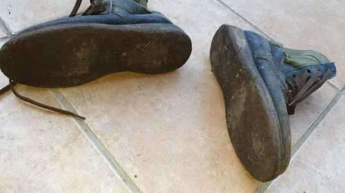 SADF era 32 Bn issued & worn "Waterkloof" size 9 issued flatsole canvas/ leather boots - used
