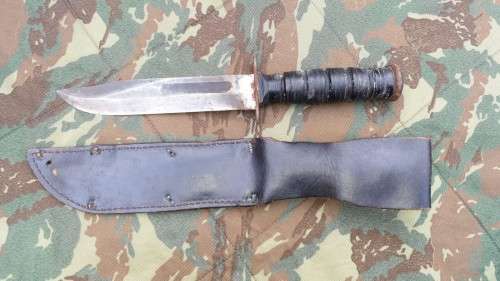 SADF era SA SF issued & used Recce sterile Ka-Bar fighting knife in sheath - good used condition