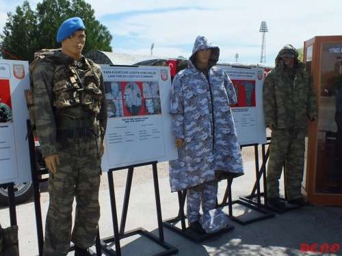 handy Turkish army issue reversible snow/ brown nylon poncho and sleeves/ gaitors - survival kit