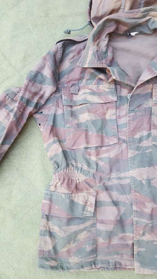 rare Serbian SF lizard camo jacket in medium (large) in very good used condition with hood