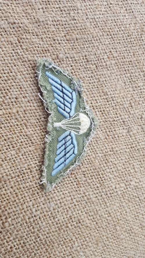 original (removed from camo shirt) Rhodesian field-dress para wing - used condition