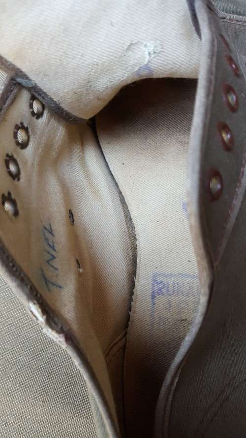 SADF era issue PT "tekkies" nutria runnng shoes aka "PF Flyers" size 9 UK & in good used condition