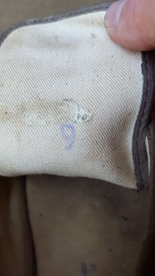 SADF era issue PT "tekkies" nutria runnng shoes aka "PF Flyers" size 9 UK & in good used condition